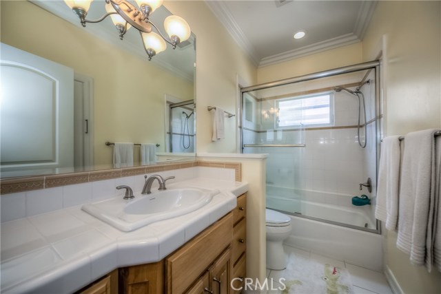 1914 Ruhland Avenue, Redondo Beach, California 90278, 4 Bedrooms Bedrooms, ,2 BathroomsBathrooms,Residential,Sold,Ruhland,SB17151670