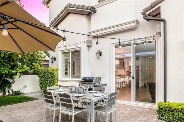 2204 Bataan Road, Redondo Beach, California 90278, 4 Bedrooms Bedrooms, ,4 BathroomsBathrooms,Residential,Sold,Bataan,SB21148388