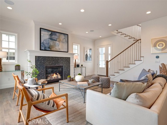 2420 Huntington Lane, Redondo Beach, California 90278, 4 Bedrooms Bedrooms, ,3 BathroomsBathrooms,Residential,Sold,Huntington,PW20101763