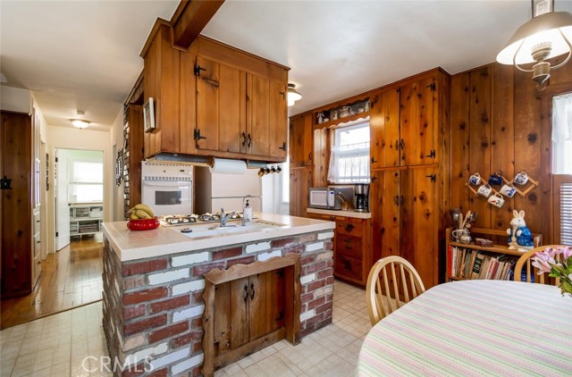 2811 Vail Avenue, Redondo Beach, California 90278, 3 Bedrooms Bedrooms, ,2 BathroomsBathrooms,Residential,Sold,Vail,SB21068949