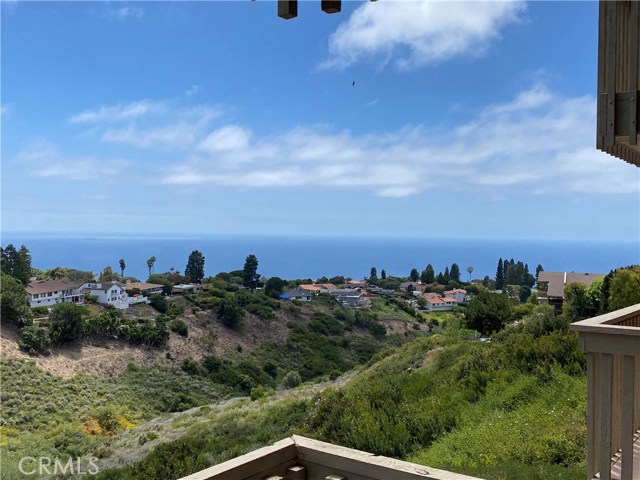 6526 Ocean Crest Drive, Rancho Palos Verdes, California 90275, 2 Bedrooms Bedrooms, ,1 BathroomBathrooms,Residential,Sold,Ocean Crest,SB20109648