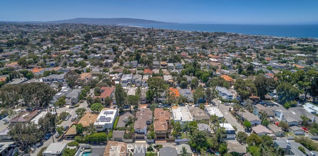 717 31st Street, Manhattan Beach, California 90266, 5 Bedrooms Bedrooms, ,4 BathroomsBathrooms,Residential,Sold,31st,SB20133656