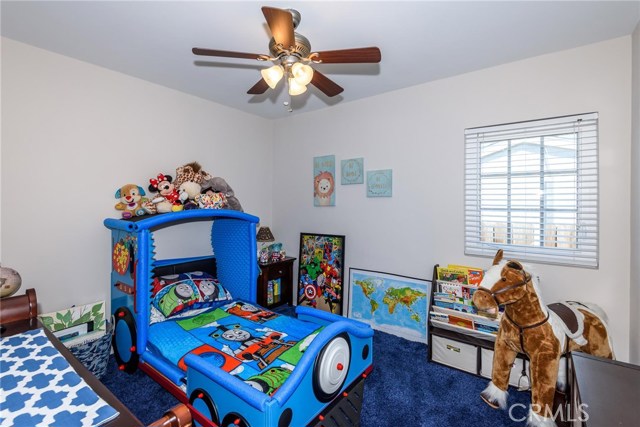 2nd bedroom