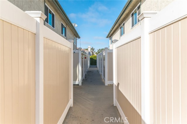 1911 Mathews Avenue, Redondo Beach, California 90278, 2 Bedrooms Bedrooms, ,2 BathroomsBathrooms,Residential,Sold,Mathews,SB19006953