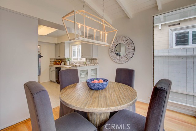 729 12th Street, Manhattan Beach, California 90266, 3 Bedrooms Bedrooms, ,2 BathroomsBathrooms,Residential,Sold,12th,SB19138998