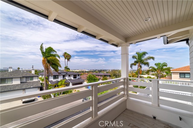 1416 18th Street, Manhattan Beach, California 90266, 5 Bedrooms Bedrooms, ,4 BathroomsBathrooms,Residential,Sold,18th,SB20173310
