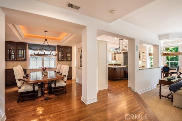 2306 John Street, Manhattan Beach, California 90266, 5 Bedrooms Bedrooms, ,4 BathroomsBathrooms,Residential,Sold,John,SB19259547