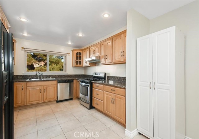 Gourmet Kitchen