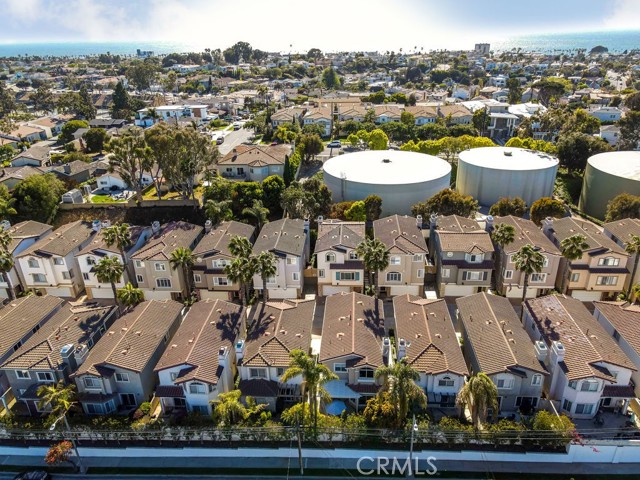 Wonderful neighborhood close to everything!