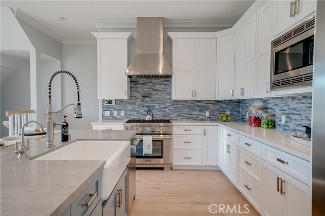 111 Vista Del Mar, Redondo Beach, California 90277, 3 Bedrooms Bedrooms, ,2 BathroomsBathrooms,Residential,Sold,Vista Del Mar,SB20122409