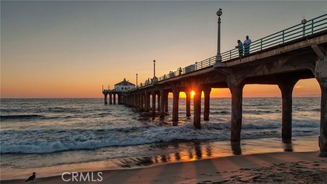 933 9th Street, Manhattan Beach, California 90266, 4 Bedrooms Bedrooms, ,2 BathroomsBathrooms,Residential,Sold,9th,SB21112500