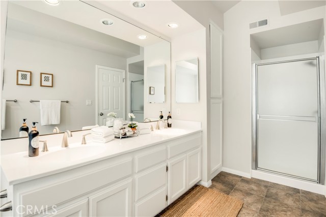 2222 Voorhees Avenue, Redondo Beach, California 90278, 4 Bedrooms Bedrooms, ,2 BathroomsBathrooms,Residential,Sold,Voorhees,SB20164314