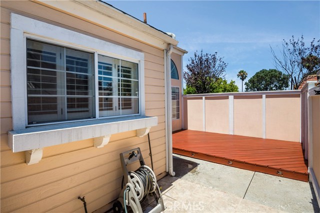 2217 Vanderbilt Lane, Redondo Beach, California 90278, 2 Bedrooms Bedrooms, ,2 BathroomsBathrooms,Residential,Sold,Vanderbilt,SB17183086