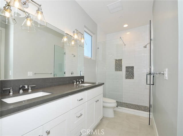 118 Irena Avenue, Redondo Beach, California 90277, 3 Bedrooms Bedrooms, ,3 BathroomsBathrooms,Residential,Sold,Irena,SB18141589