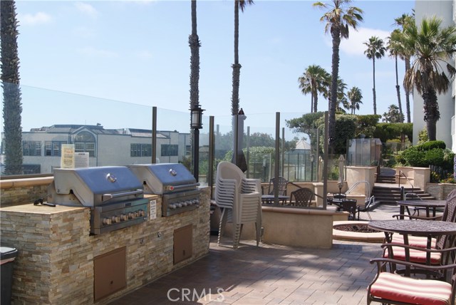 660 The Village, Redondo Beach, California 90277, 1 Bedroom Bedrooms, ,1 BathroomBathrooms,Residential,Sold,The Village,SB17140447