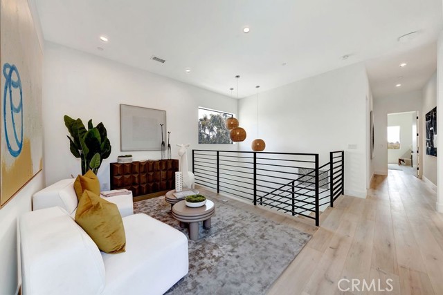 1317 Curtis Avenue, Manhattan Beach, California 90266, 5 Bedrooms Bedrooms, ,6 BathroomsBathrooms,Residential,Sold,Curtis,SB21035011