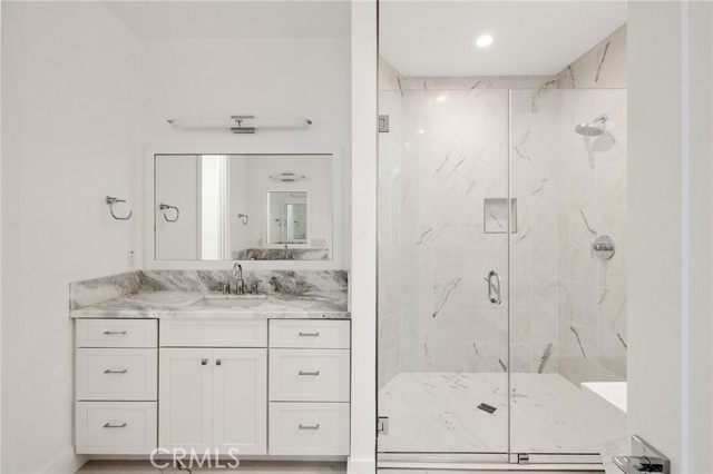 2112 Carnegie Lane, Redondo Beach, California 90278, 5 Bedrooms Bedrooms, ,5 BathroomsBathrooms,Residential,Sold,Carnegie,SB21025437