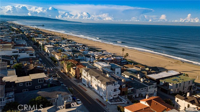 3213 Manhattan Avenue, Manhattan Beach, California 90266, 3 Bedrooms Bedrooms, ,3 BathroomsBathrooms,Residential,Sold,Manhattan,SB21049996