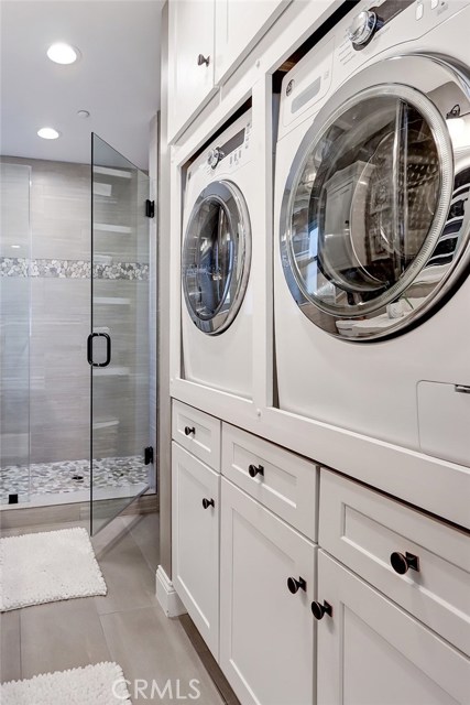 411 Avenue F, Redondo Beach, California 90277, 5 Bedrooms Bedrooms, ,4 BathroomsBathrooms,Residential,Sold,Avenue F,SB20102967