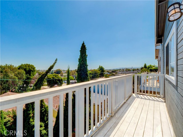 1732 Wollacott Street, Redondo Beach, California 90278, 3 Bedrooms Bedrooms, ,2 BathroomsBathrooms,Residential,Sold,Wollacott,SB18221117