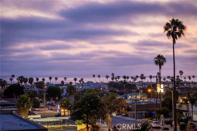 323 Avenue G, Redondo Beach, California 90277, 4 Bedrooms Bedrooms, ,1 BathroomBathrooms,Residential,Sold,Avenue G,PV21158630