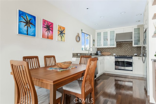 640 Manhattan Beach Boulevard, Manhattan Beach, California 90266, 2 Bedrooms Bedrooms, ,2 BathroomsBathrooms,Residential,Sold,Manhattan Beach,RS20159337