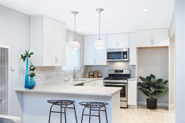 1313 Clark Lane, Redondo Beach, California 90278, 2 Bedrooms Bedrooms, ,1 BathroomBathrooms,Residential,Sold,Clark,OC17272938