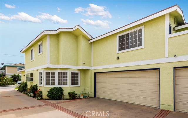 2011 Ruhland Avenue, Redondo Beach, California 90278, 3 Bedrooms Bedrooms, ,3 BathroomsBathrooms,Residential,Sold,Ruhland,SB19106092