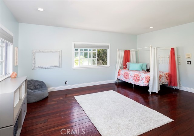 1407 Irena Avenue, Redondo Beach, California 90277, 5 Bedrooms Bedrooms, ,6 BathroomsBathrooms,Residential,Sold,Irena,SB20100486