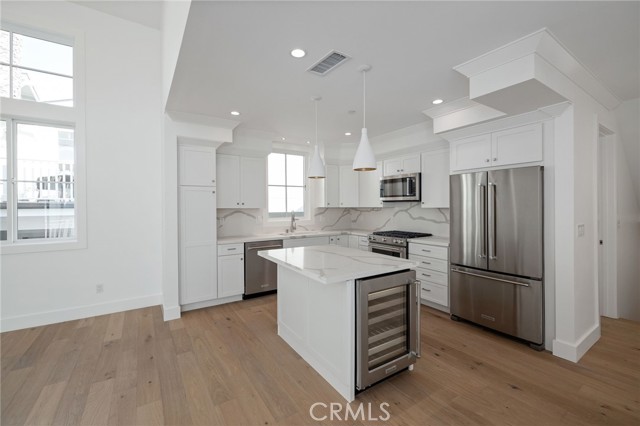 2114 Carnegie Lane, Redondo Beach, California 90278, 4 Bedrooms Bedrooms, ,4 BathroomsBathrooms,Residential,Sold,Carnegie,SB21029726