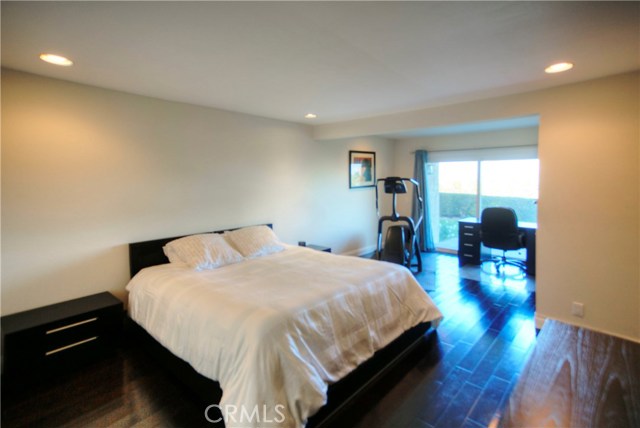 75 Hilltop Circle, Rancho Palos Verdes, California 90275, 3 Bedrooms Bedrooms, ,2 BathroomsBathrooms,Residential,Sold,Hilltop,BB17275527