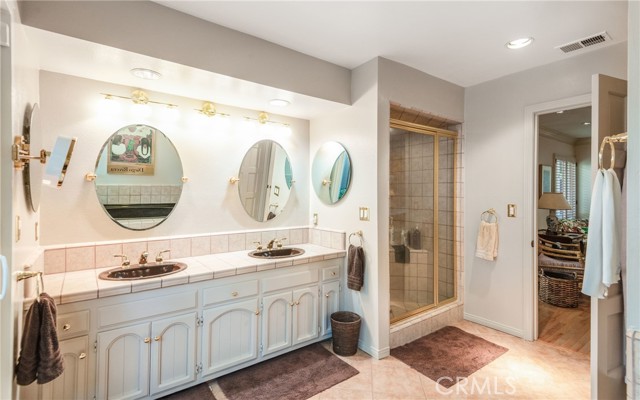 2217 Valley Drive, Manhattan Beach, California 90266, 4 Bedrooms Bedrooms, ,2 BathroomsBathrooms,Residential,Sold,Valley,SB21051487