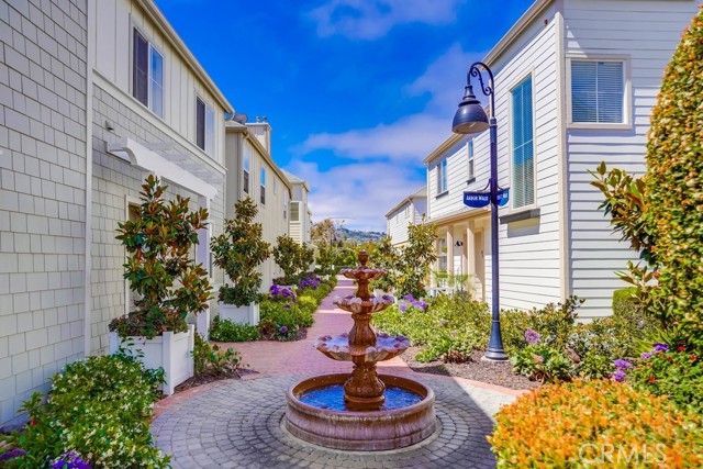 1800 Pacific Coast Highway, Redondo Beach, California 90277, 4 Bedrooms Bedrooms, ,2 BathroomsBathrooms,Residential,Sold,Pacific Coast Highway,SB21134588