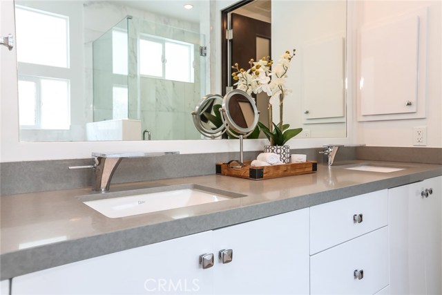 1707 Reed Street, Redondo Beach, California 90278, 3 Bedrooms Bedrooms, ,3 BathroomsBathrooms,Residential,Sold,Reed,SB18199095