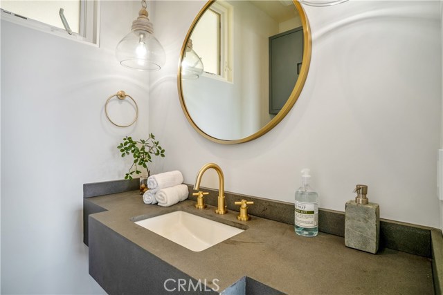 301 20th Street, Manhattan Beach, California 90266, 4 Bedrooms Bedrooms, ,5 BathroomsBathrooms,Residential,Sold,20th,SB19211056