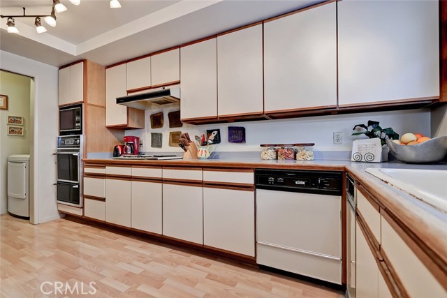 2501 Grant Avenue, Redondo Beach, California 90278, 3 Bedrooms Bedrooms, ,2 BathroomsBathrooms,Residential,Sold,Grant,SB19107717