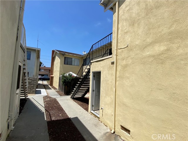 1226 Amethyst Street, Redondo Beach, California 90277, ,Residential Income,Sold,Amethyst,SB20118483