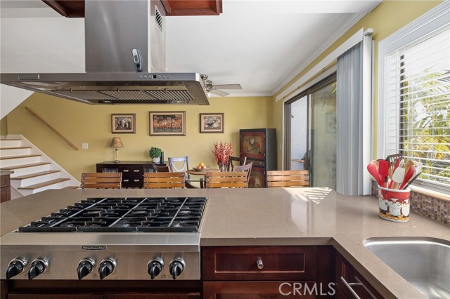 2109 Clark Lane, Redondo Beach, California 90278, 3 Bedrooms Bedrooms, ,3 BathroomsBathrooms,Residential,Sold,Clark,SB21030840