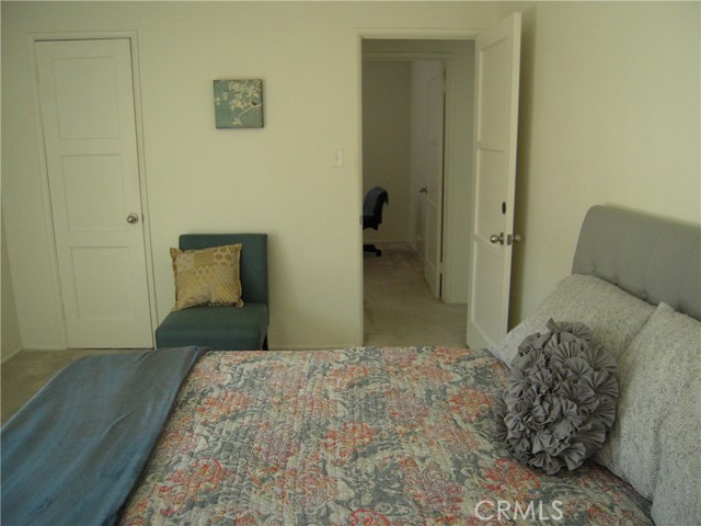 1062 Avenue C, Redondo Beach, California 90277, 2 Bedrooms Bedrooms, ,1 BathroomBathrooms,Residential,Sold,Avenue C,SB20138580