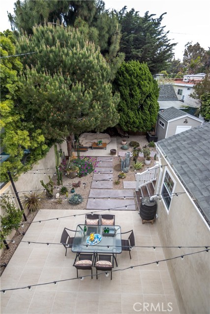 3000 Poinsettia Avenue, Manhattan Beach, California 90266, 4 Bedrooms Bedrooms, ,2 BathroomsBathrooms,Residential,Sold,Poinsettia,SB19105944