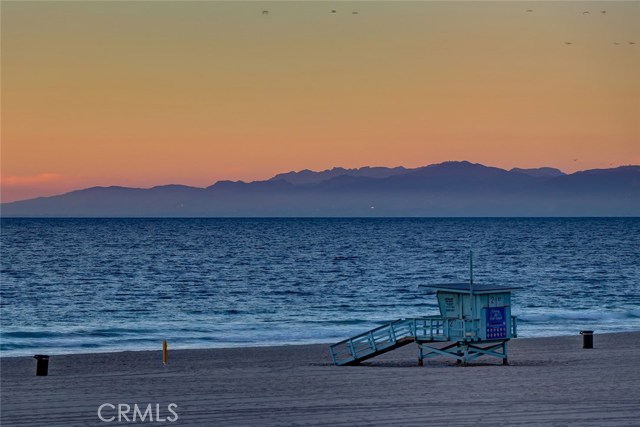 60 The Strand, Hermosa Beach, California 90254, 4 Bedrooms Bedrooms, ,2 BathroomsBathrooms,Residential,Sold,The Strand,SB18295909