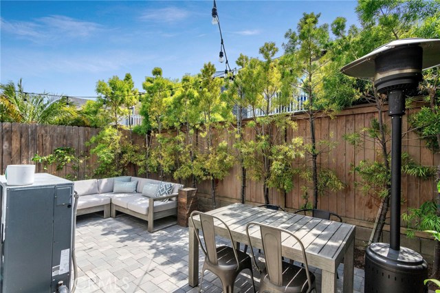 1630 Haynes Lane, Redondo Beach, California 90278, 4 Bedrooms Bedrooms, ,2 BathroomsBathrooms,Residential,Sold,Haynes,SB20070161