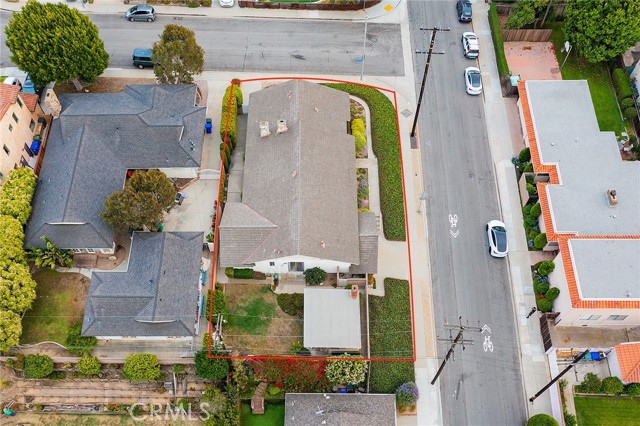 1301 5th Street, Manhattan Beach, California 90266, 4 Bedrooms Bedrooms, ,1 BathroomBathrooms,Residential,Sold,5th,SB21146888