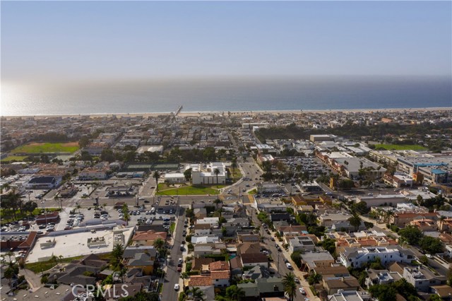 905 14th Street, Hermosa Beach, California 90254, 3 Bedrooms Bedrooms, ,3 BathroomsBathrooms,Residential,Sold,14th,SB20226581