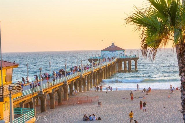 1920 Pacific Coast Highway, Redondo Beach, California 90277, 2 Bedrooms Bedrooms, ,2 BathroomsBathrooms,Residential,Sold,Pacific Coast Highway,SB21006104