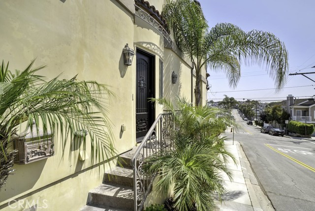 1601 Stanford Avenue, Redondo Beach, California 90278, 5 Bedrooms Bedrooms, ,4 BathroomsBathrooms,Residential,Sold,Stanford,SB17153617