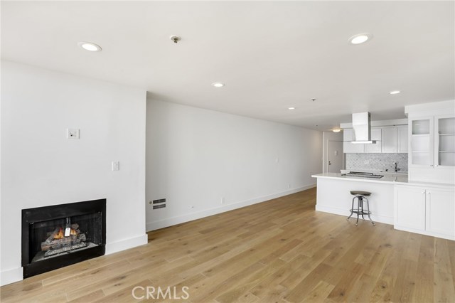 615 Esplanade, Redondo Beach, California 90277, 1 Bedroom Bedrooms, ,1 BathroomBathrooms,Residential,Sold,Esplanade,SB19123307