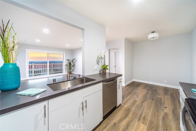 1707 Pacific Coast Highway, Hermosa Beach, California 90254, 1 Bedroom Bedrooms, ,1 BathroomBathrooms,Residential,Sold,Pacific Coast,SB17266914