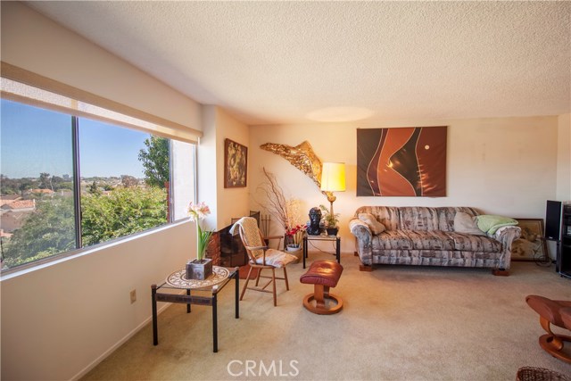 428 Prospect Avenue, Redondo Beach, California 90277, 4 Bedrooms Bedrooms, ,3 BathroomsBathrooms,Residential,Sold,Prospect,SB17070260