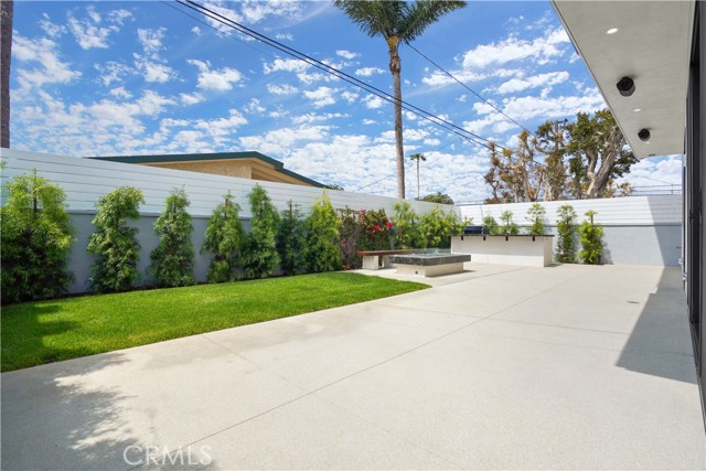 2504 Fisk Ln, Redondo Beach, California 90278, 4 Bedrooms Bedrooms, ,3 BathroomsBathrooms,Residential,Sold,Fisk Ln,DW21052780